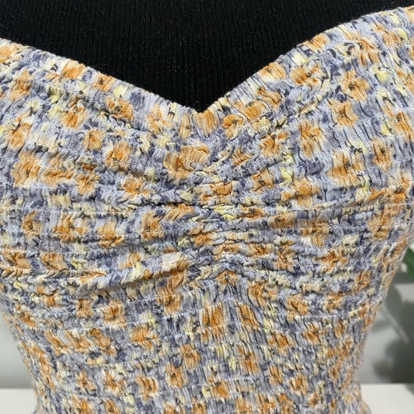 Top - Picture 3 of 7